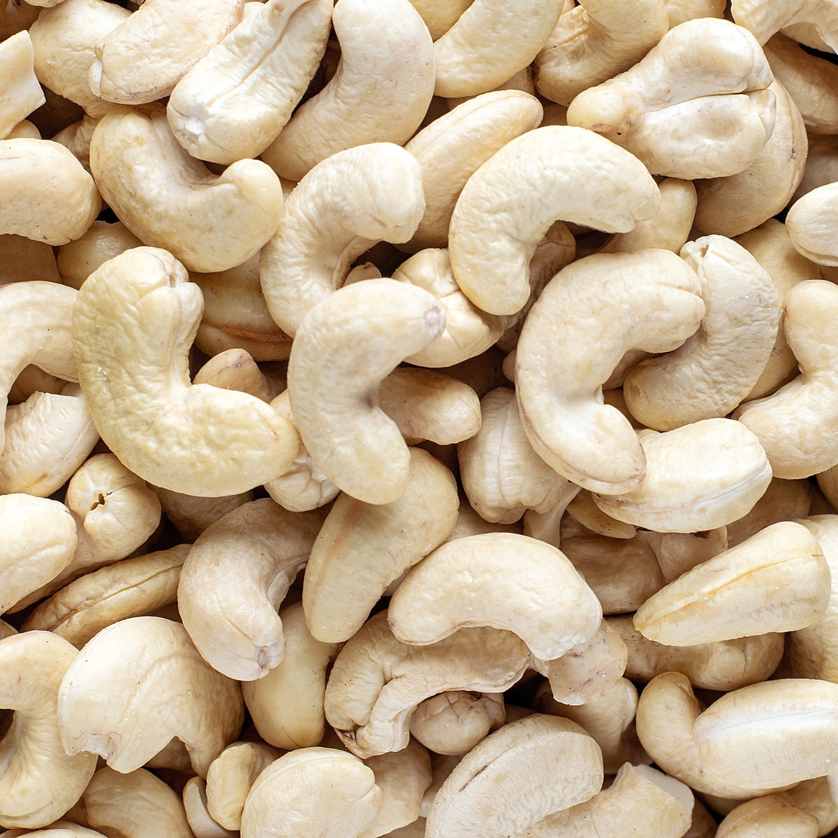 Close-up of Vaaraahi Special Cashew Nuts showing large whole cashews and natural texture